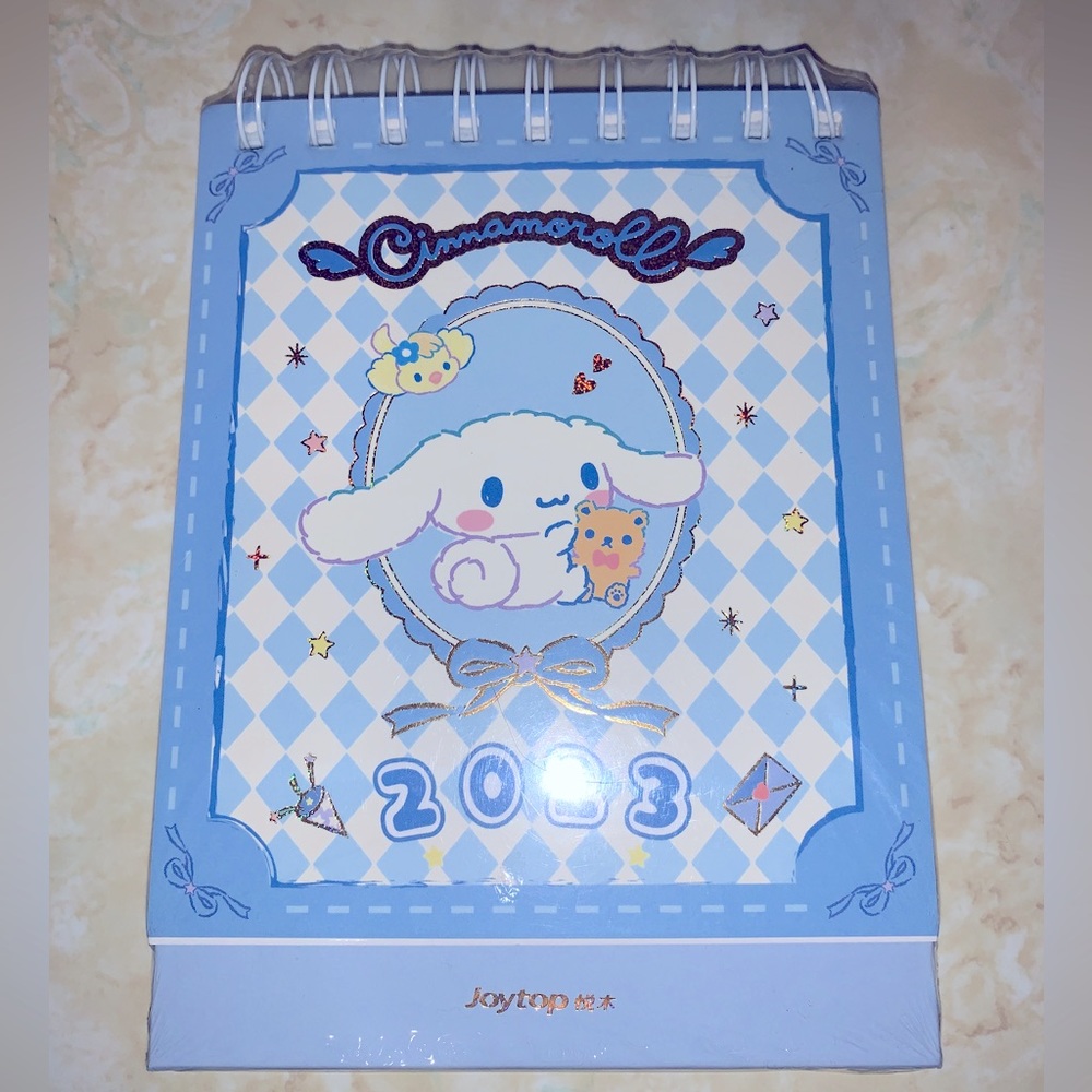 NEW 2023 Cinnamoroll desk calendar